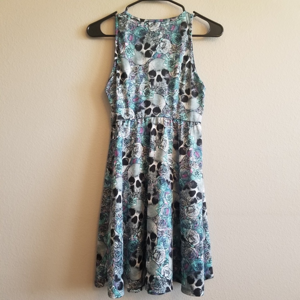 Hot Topic Dress - Picture 2 of 4